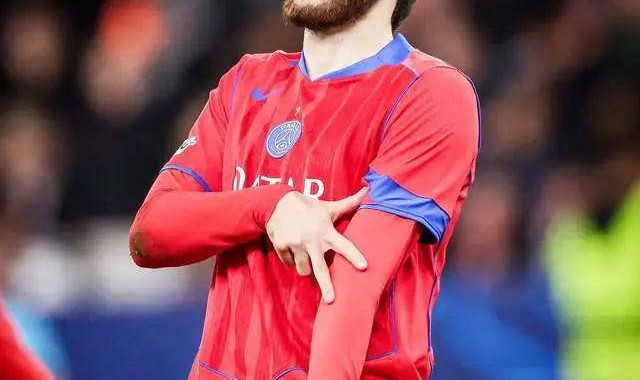 3-0完胜！金球巨星哑火，巴黎圣日耳曼双杀切尔西挺进欧冠8强