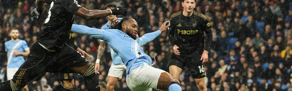 从非联赛到欧冠：塞梅尼奥加盟曼城，冲刺芬南二十年“全能王”纪录