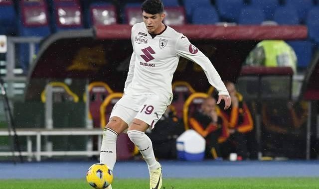 一日意甲动向：国米卖主力会给到资本支持，米兰到底买哪个射手