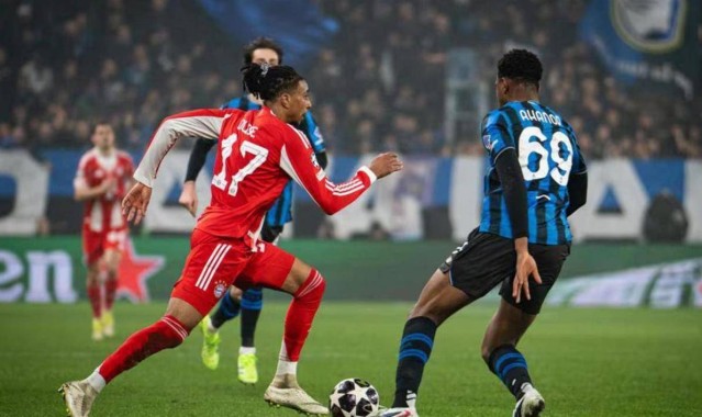 拜仁客场6-1暴揍意甲独苗！欧冠八强已无悬念，球迷：留点面子啊