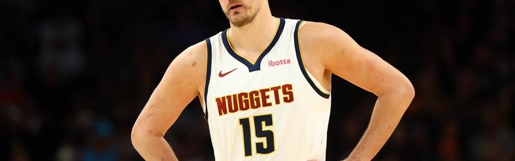 约基奇23+17+17穆雷21分 布克22+8掘金险胜太阳