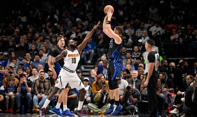 默里33+5弗拉格伤退 掘金力克独行侠迎三连胜