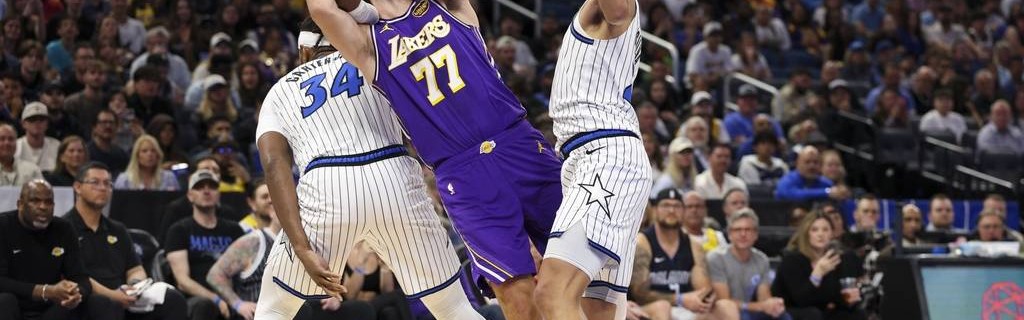 东契奇与比塔泽互喷被吹罚技术犯规 停赛无缘对战活塞