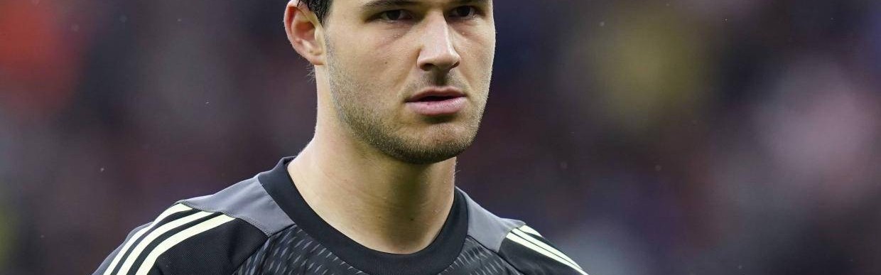 一日英超动向：阿森纳极限绝杀5分领跑，曼联门将自信发挥出色